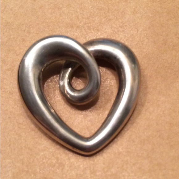 Retired James Avery Heart Strings Freeform Pendant - Picture 1 of 2